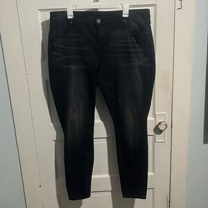 Woman's Black Jeans